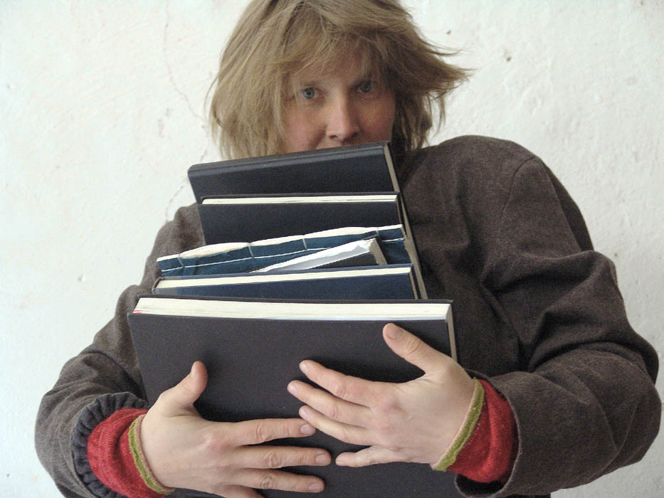 Keil mit Skizzenbüchern